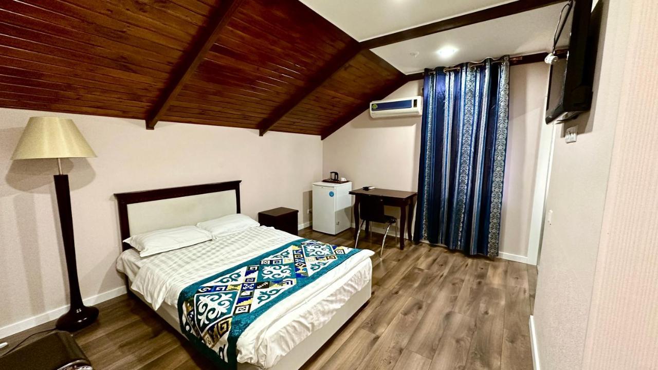 Tian-Shan Hotel Μπισκέκ Εξωτερικό φωτογραφία