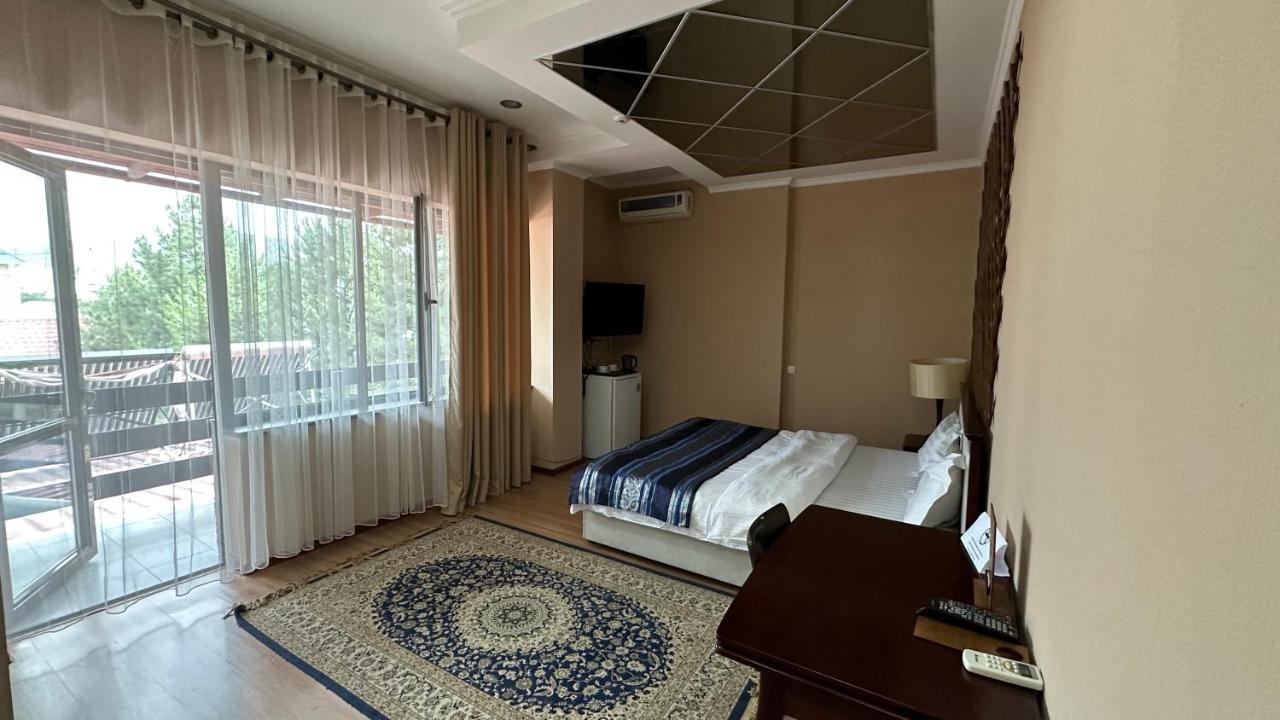 Tian-Shan Hotel Μπισκέκ Εξωτερικό φωτογραφία