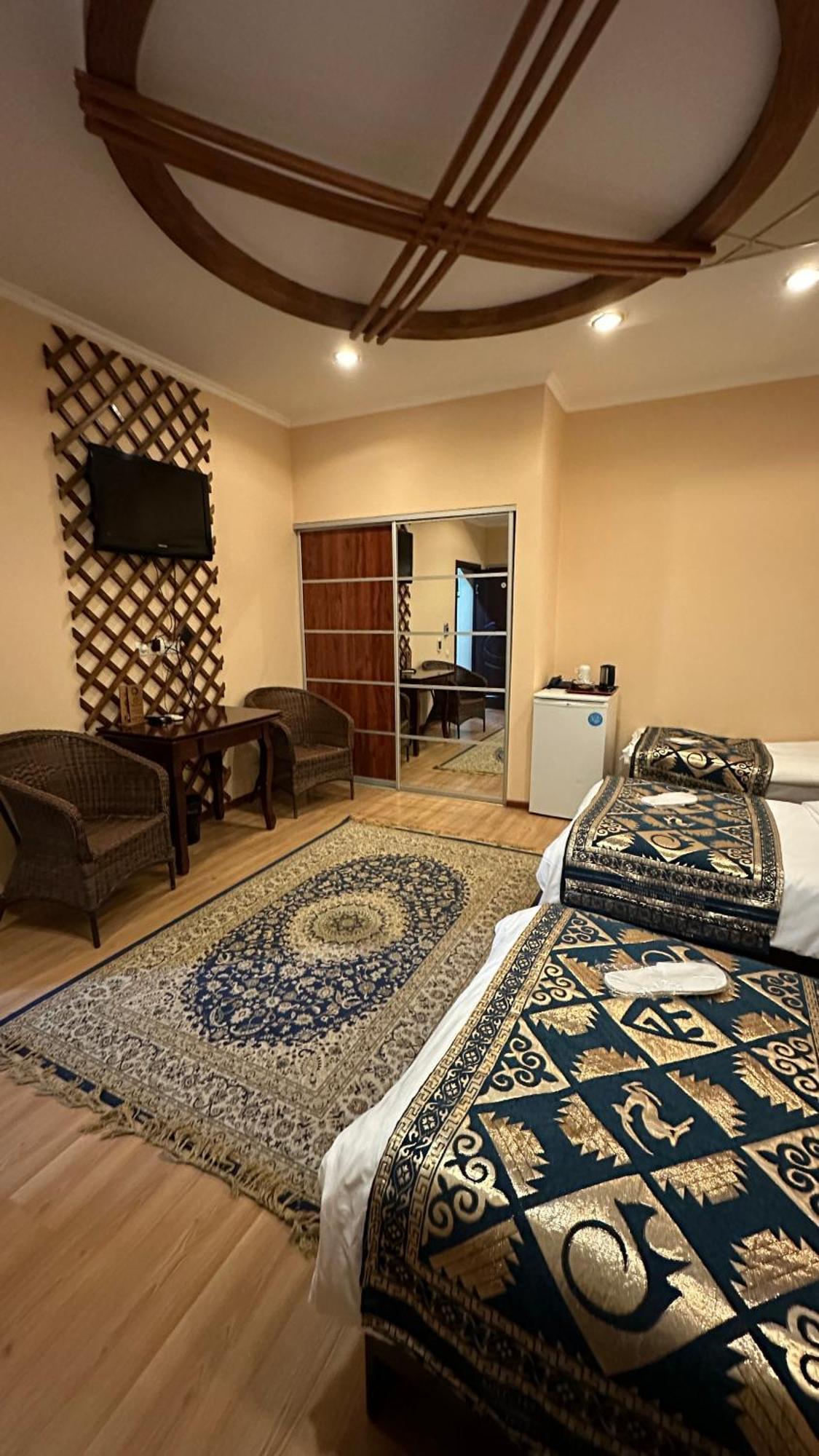 Tian-Shan Hotel Μπισκέκ Εξωτερικό φωτογραφία
