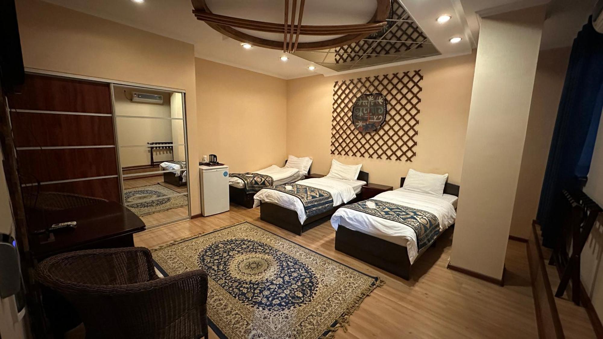 Tian-Shan Hotel Μπισκέκ Εξωτερικό φωτογραφία