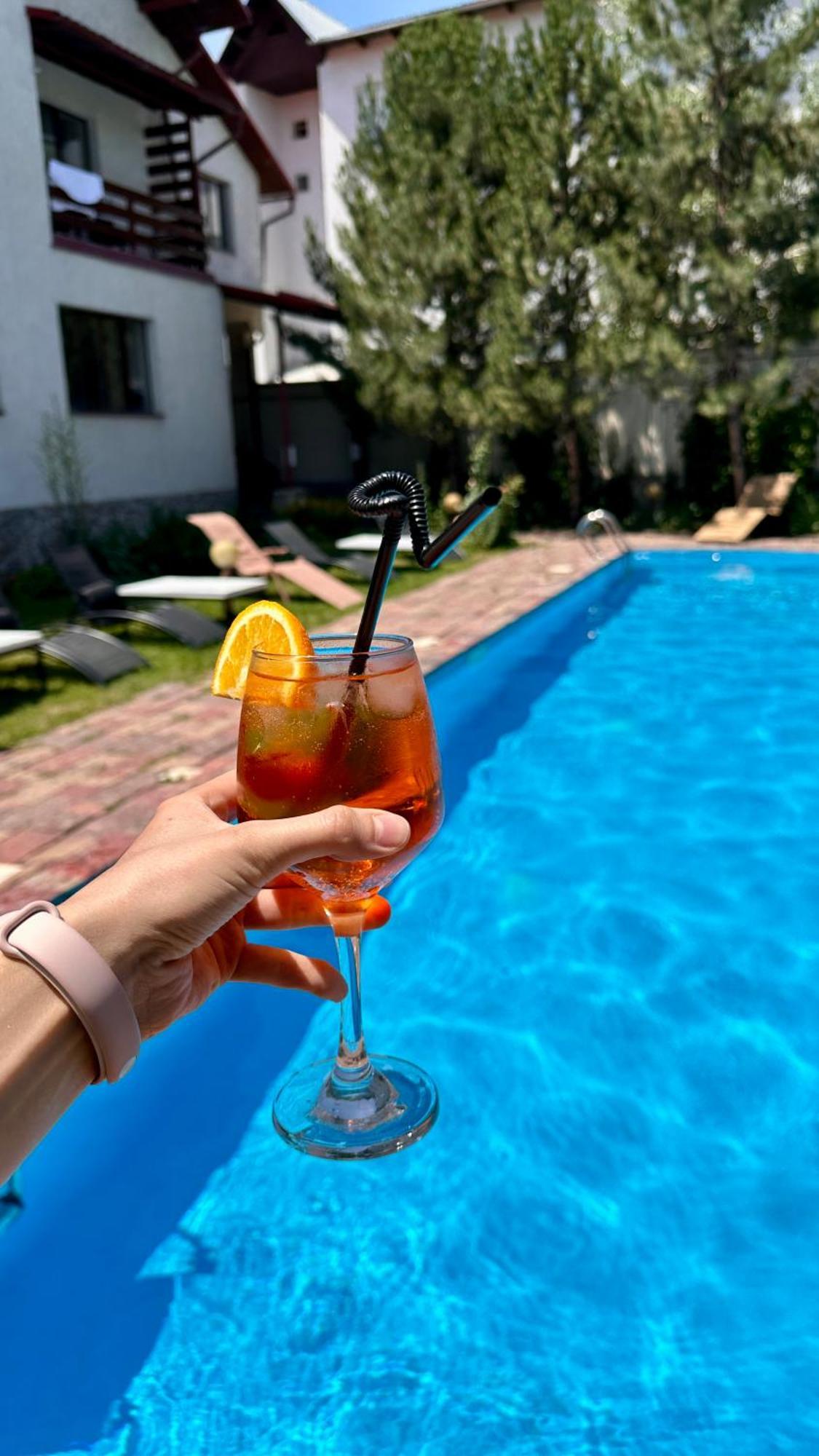 Tian-Shan Hotel Μπισκέκ Εξωτερικό φωτογραφία